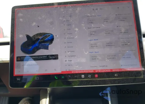 2018 Tesla Model 3 Long Range/Mid Range z USA, uszkodzony, nr VIN 5YJ3E1EA5JF027025